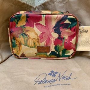 Patricia Nash-hanging toiletries bag NWT